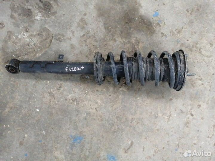 Стойка передняя правая Toyota Mark X GRX120