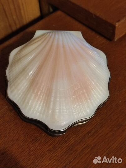 Винтажная пудреница с серебром