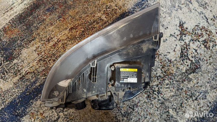 Фара правая ксенон на Land Rover Freelander 2