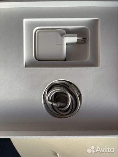 Apple macbook air 13 2020 m1