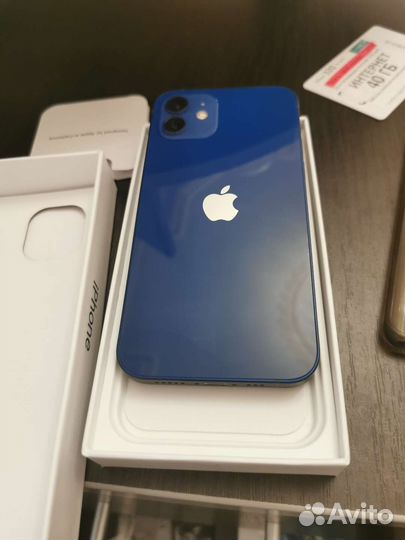 iPhone 12, 64 ГБ