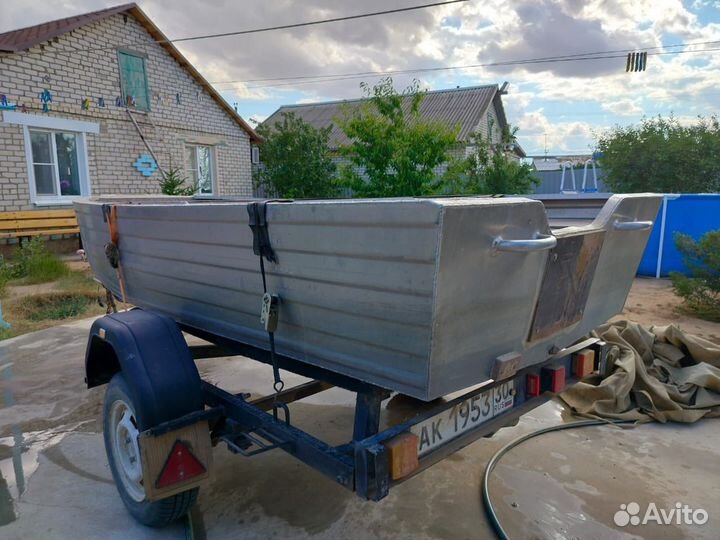 Аллюминевая лодка с мотором