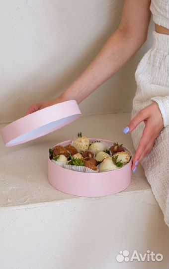 Комбо клубника в шоколаде + цветы