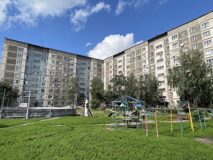 2-к. квартира, 53 м², 4/9 эт.