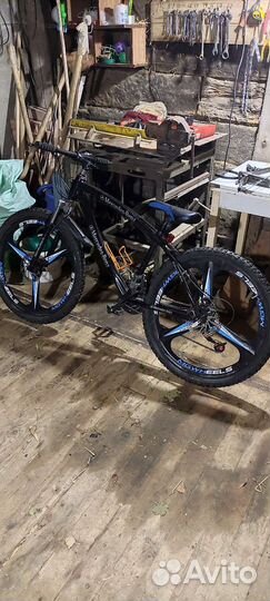 Велосипед Mercedes Benz