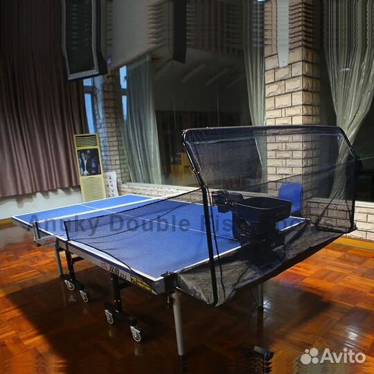 Робот для настольного тенниса