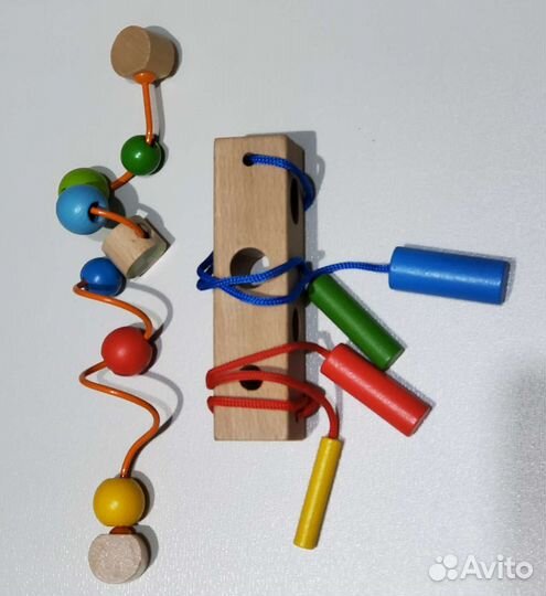 Деревяные вкладыши и сортёр, кубики, неваляшка