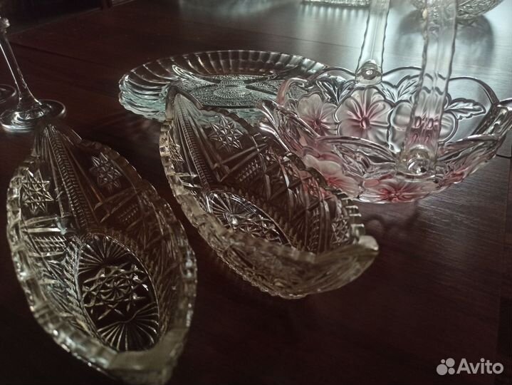 Посуда для сервировки стола