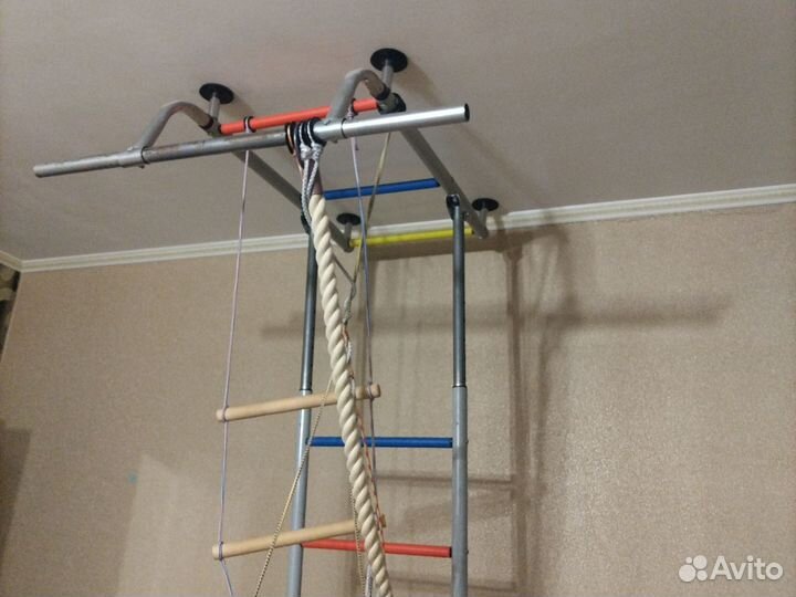 Детская шведская стенка с турником