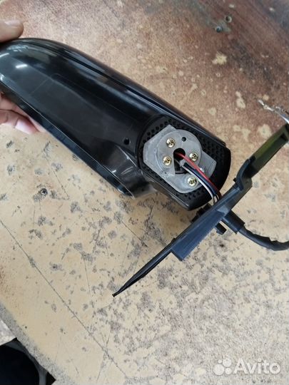 Боковое зеркало на таета Филдер (правое)