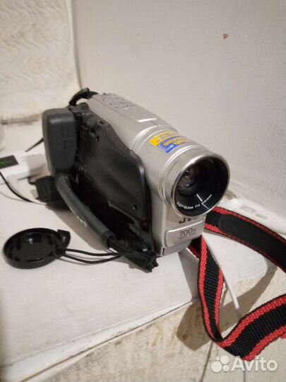 Видеокамера JVC