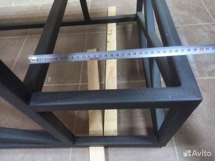 Мебель из металла