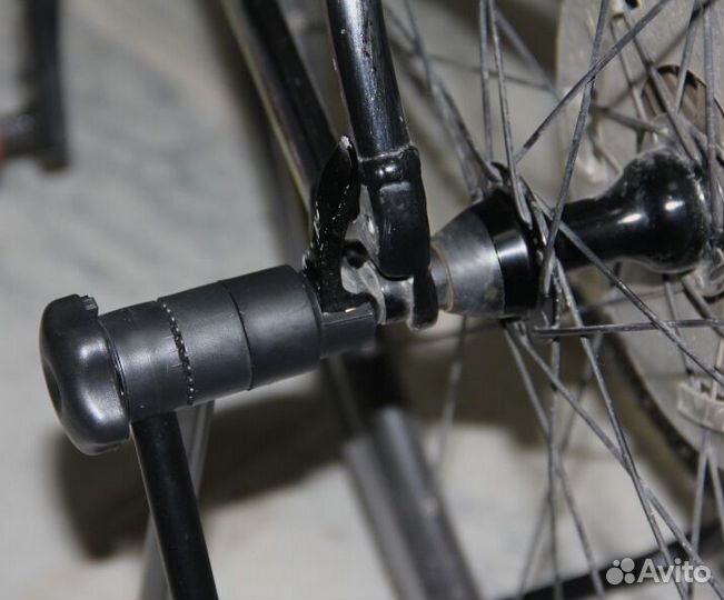 Стойка под ось велосипеда