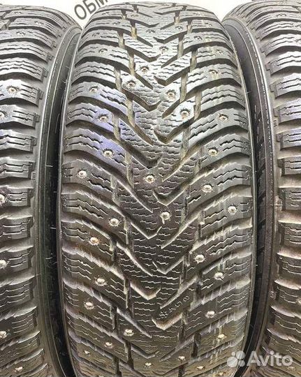 Nokian Tyres Hakkapeliitta 8 SUV 215/65 R16 99N