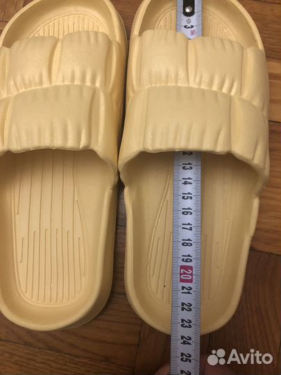 Шлепанцы женские