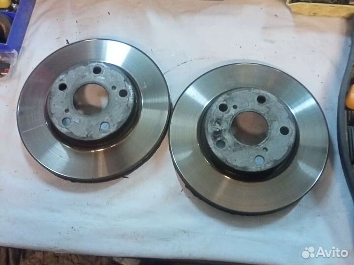 Тормозные диски toyota corolla 180