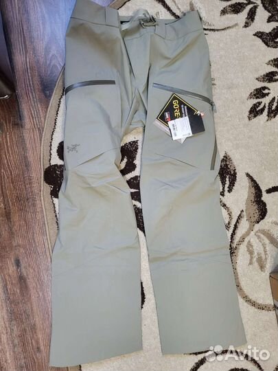 Брюки arcteryx M, серобежевые