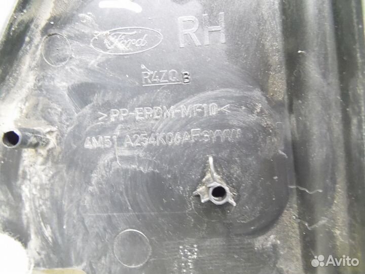 Накладка (кузов внутри) Focus II 2005-2008