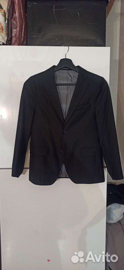 Пиджак черный для мальчика 140