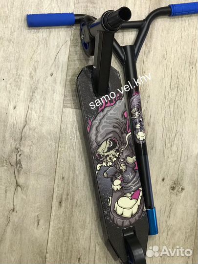 Самокат трюковой новый