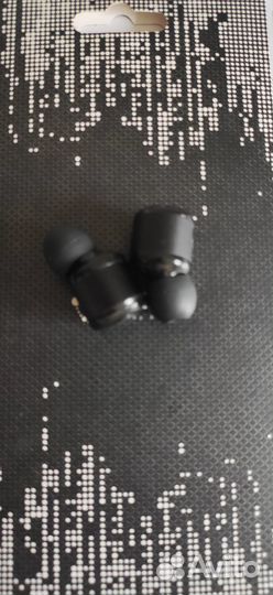 Беспроводные блютуз наушники. Фирменные