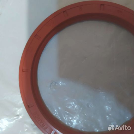 Сальник коленвала задний