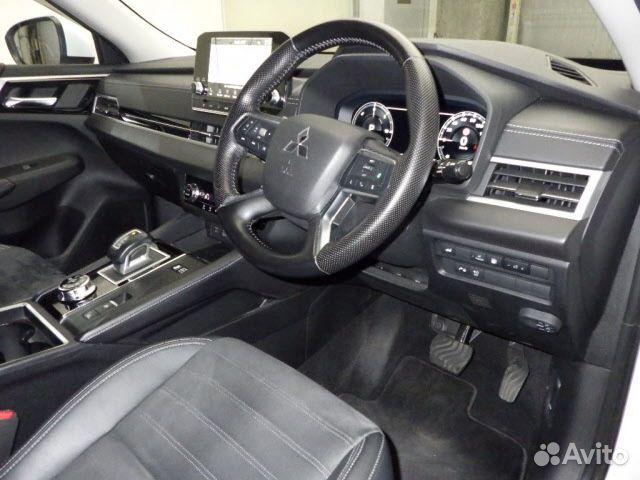 Mitsubishi Outlander 1.5 CVT, 2021, 20 000 км