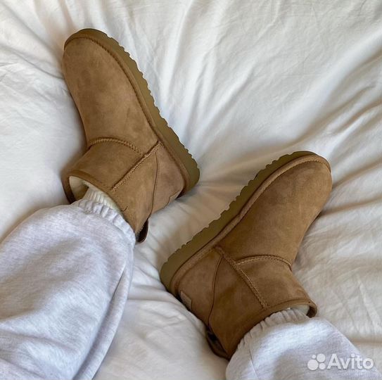 UGG mini classic II chestnut