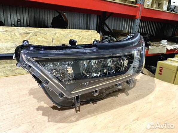 Фара новая левая Toyota RAV-4 (XA50) (2018-2023)