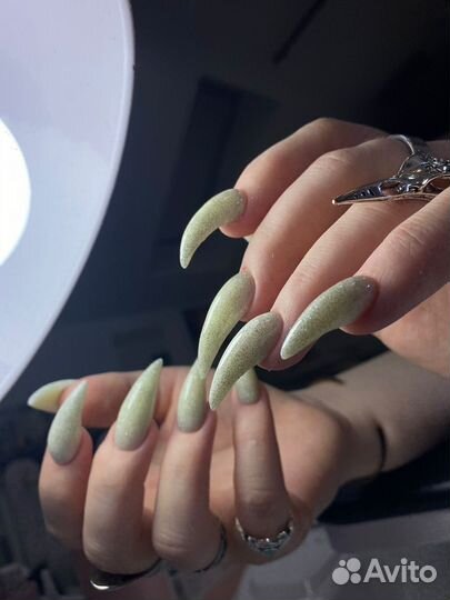 Маникюр/наращивание ногтей