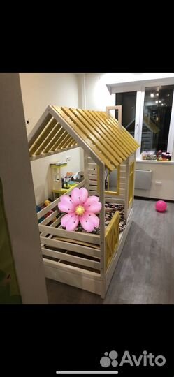 Детская кровать домик