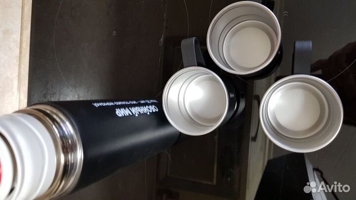 Термос и 3 кружечки