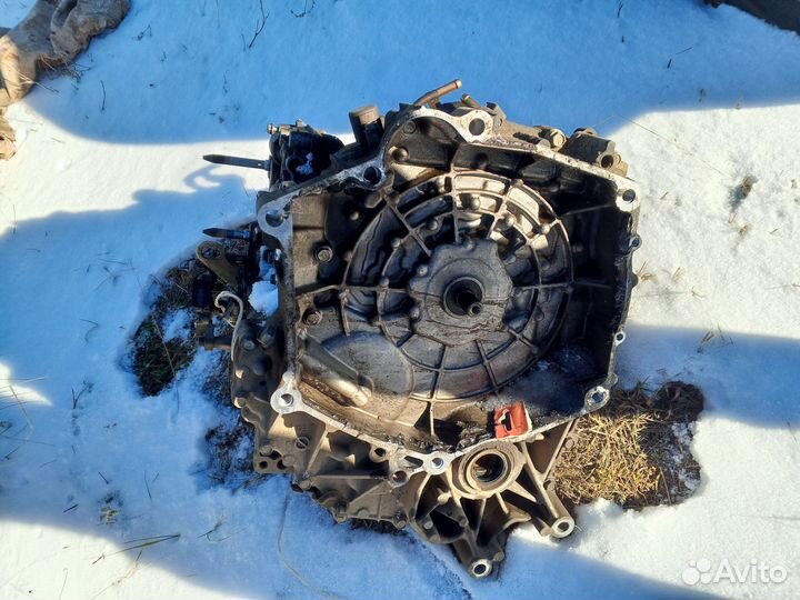 Продам коробку на Хонду fit