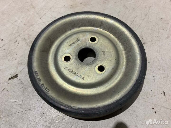 Шкив помпы Bmw 118 F20 N13B16 2011