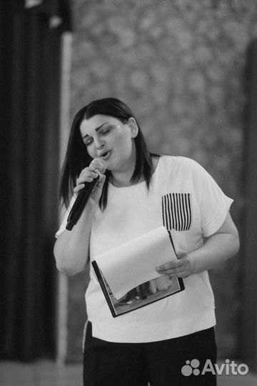 Ведущий тамада