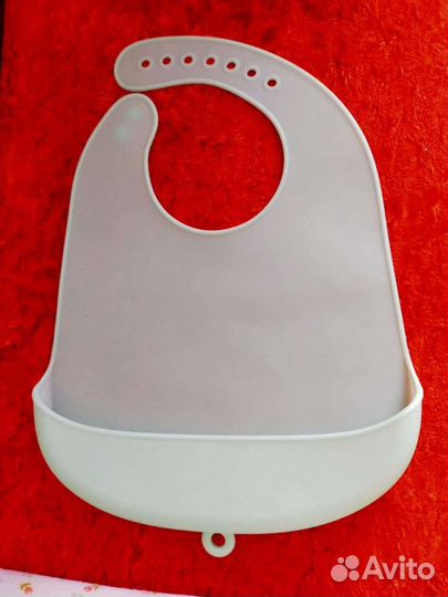 Силиконовый нагрудник