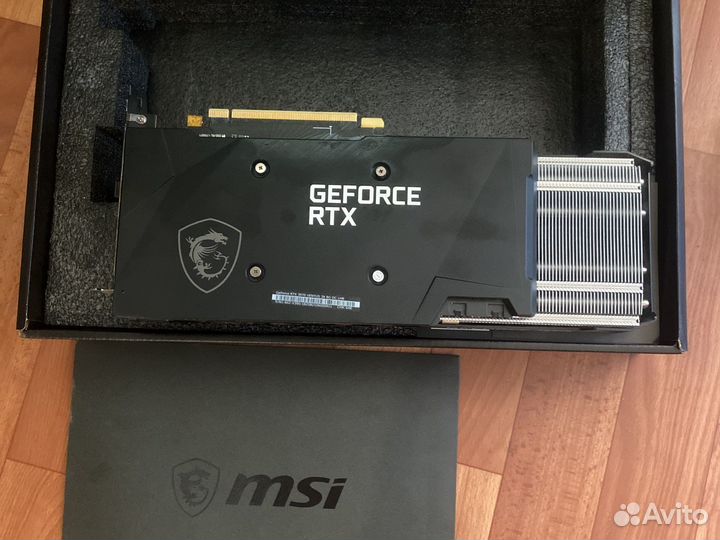 Продаю машину для игр)