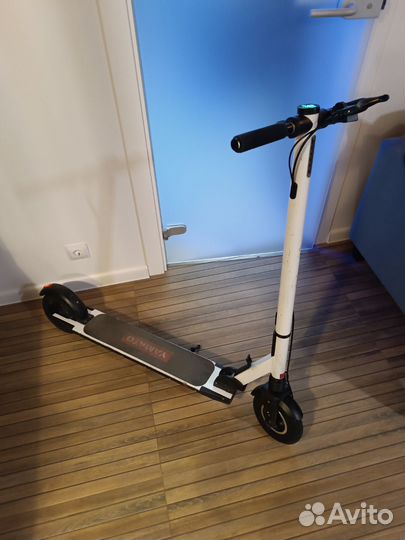 Самокат yamato pes 0809 pro