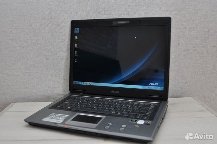 Хороший Asus 15.4 c SSD для простых задач