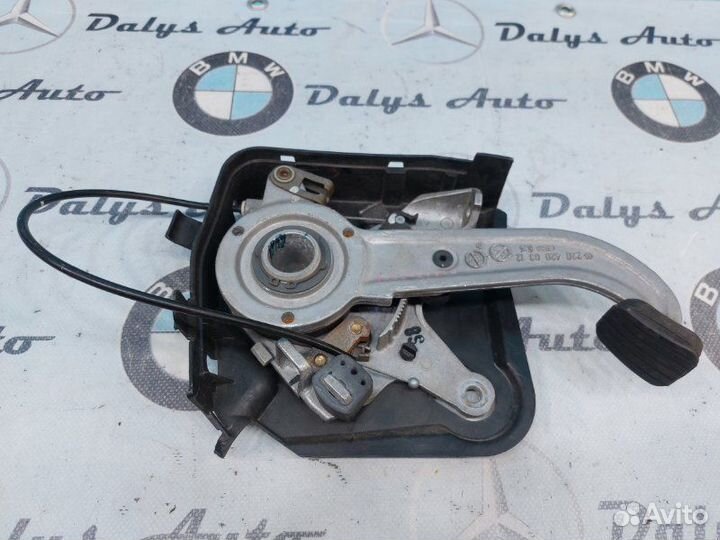 Педаль стояночного тормоза Mercedes-Benz E-Class