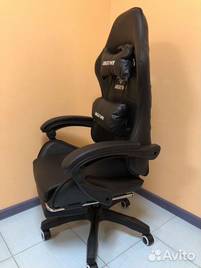 Компьютерное игровое кресло геймерское с массажем