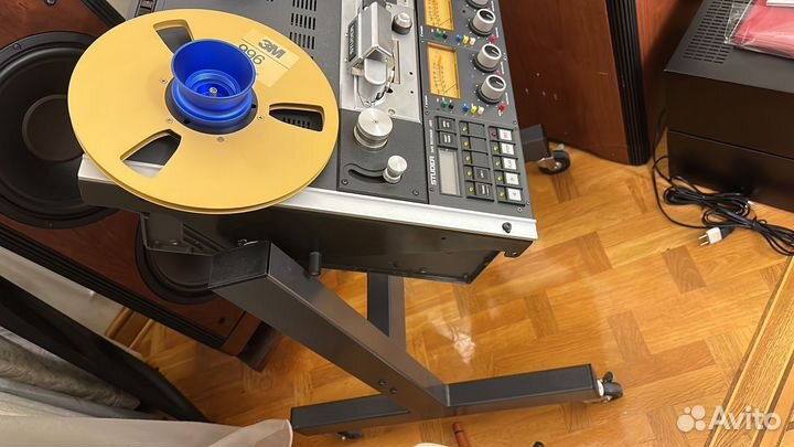 Магнитофон Studer A810 катушечная дека