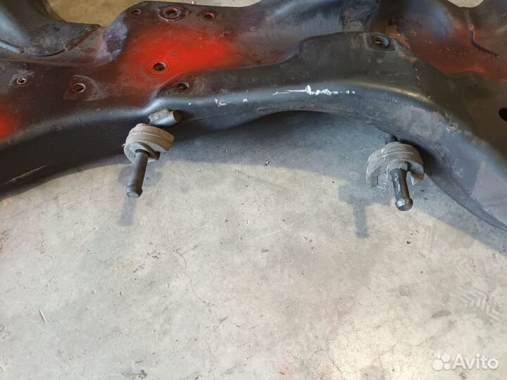 Подрамник Mitsubishi Lancer 9 Митсубиши Лансер 9