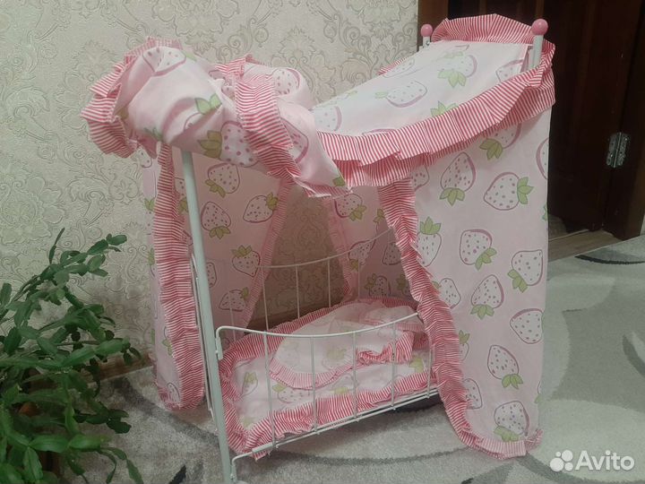 Кровать для кукол