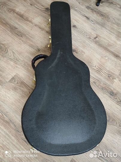 Кофр, кейс для гитары