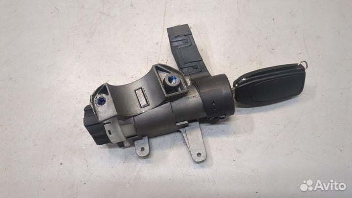 Замок зажигания Volvo S60, 2004