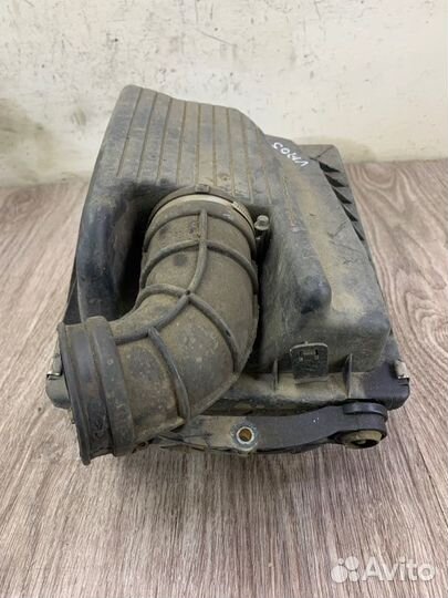 Корпус воздушного фильтра Opel Astra G Z17DTL