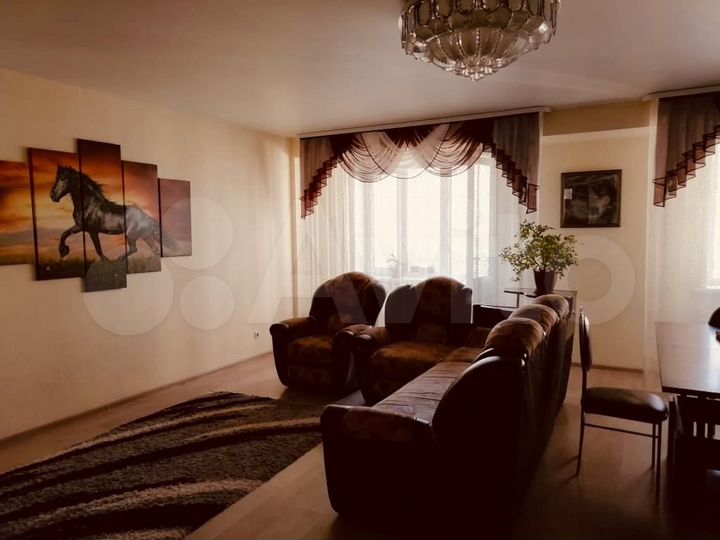 2-к. квартира, 63 м², 4/14 эт.