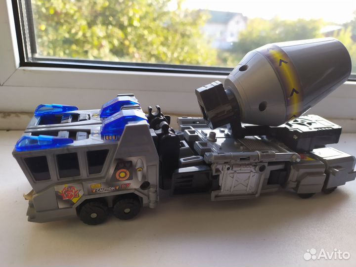 Машинка робот трансформер