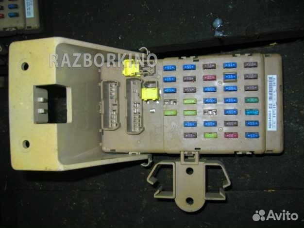 Блок предохранителей 82201FG010